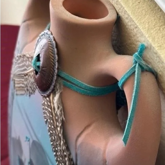 J Vincent Studios signed pottery wall hanging Native American - Picture 6 of 9